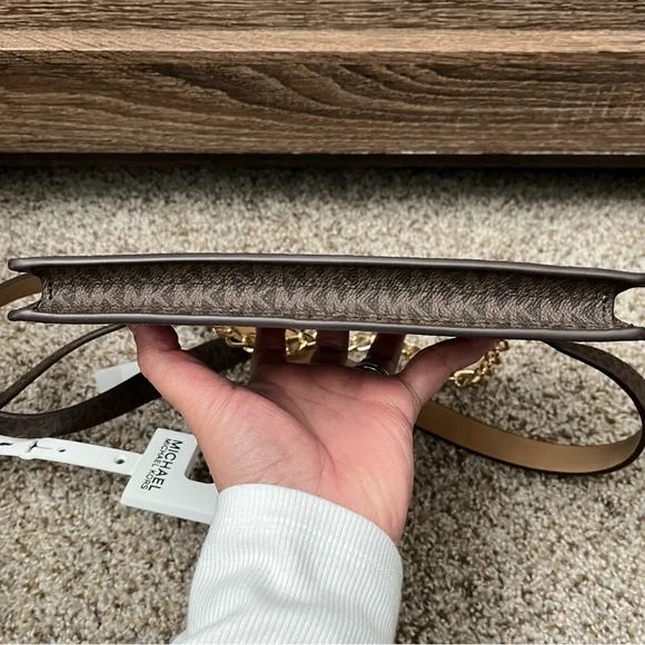 New Michael Kors Belt Bag - Picture 7 of 7